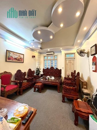 Bán nhà phân lô Trung Kính, Cầu Giấy, 65m2, 4 tầng, mặt tiền 4,2m, giá 14,8 tỷ thương lượng sâu.