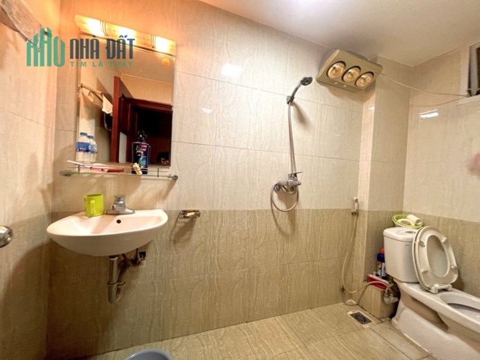 Bán nhà Lê Thanh Nghị 45m2, 5 Tầng. Giá 5.9 tỷ TL
