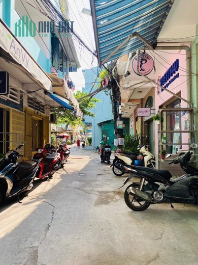 NHỈNH 5 TỶ - PHAN VĂN TRỊ P11 BÌNH THẠNH -42M2 - XE HƠI NGỦ TRONG NHÀ