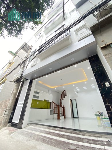 BÁN NHÀ 32m x 5 tầng, oto vào nhà, Vạn Phúc - FULL NỘI THẤT XỊN - chỉ có 5,5ty.