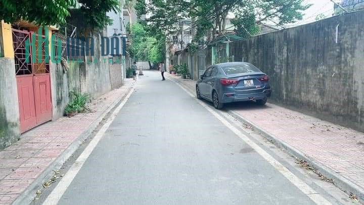 BÁN ĐẤT VÀNG PHỐ ĐỨC GIANG QUẬN LONG BIÊN ĐẦU TƯ TỐT Ở CỰC SƯỚNG