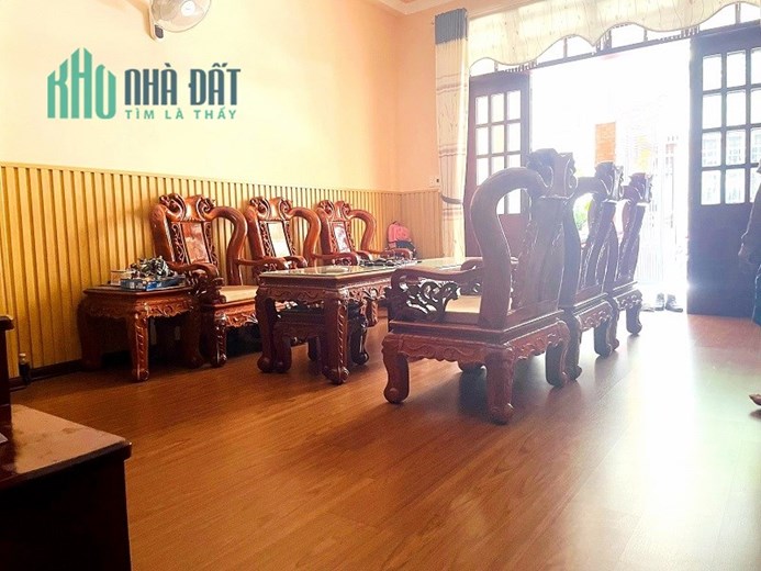 Bán nhà Trưng Nhị ô tô đỗ, 2 tầng kiên cố 3PN, 90m2 chỉ 4.x tỷ. 0905.880.363
