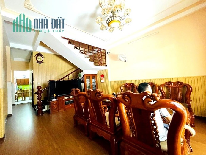 Bán nhà Trưng Nhị ô tô đỗ, 2 tầng kiên cố 3PN, 90m2 chỉ 4.x tỷ. 0905.880.363
