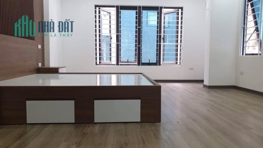 Bán nhà Thụy khuê, Tây Hồ. 30m2x6; MT5.5m; giá 4.85 tỷ. Phương