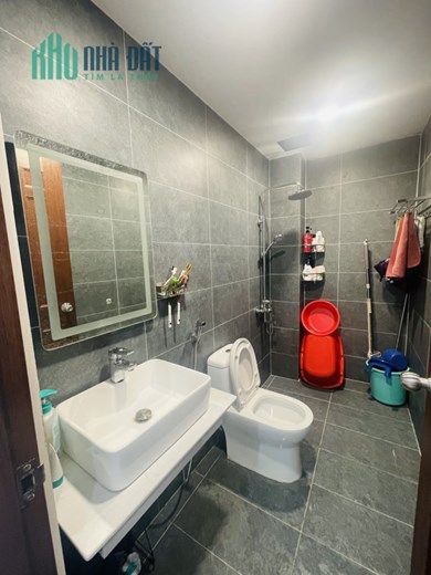 Bán Nhà cực đẹp HXH đường Lê Trọng Tấn