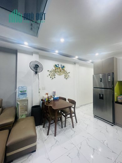 Bán Nhà cực đẹp HXH đường Lê Trọng Tấn