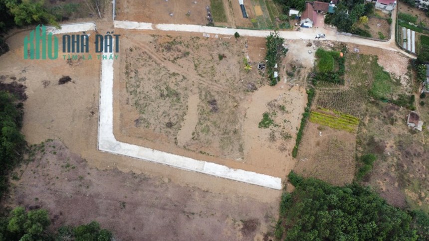 Cần  bán gấp đất phố cao xuân ngọc lặc thanh hóa 100m2 lô góc 5mx20m
