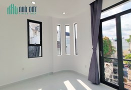 Chính chủ cần bán căn nhà mặt tiền Hoàng Dư Khương, Quận 10, thích hợp ở, đầu tư cho thuê