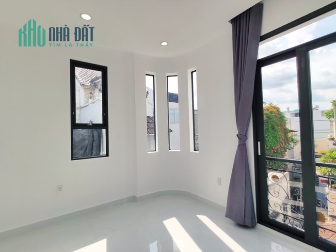 Chính chủ cần bán căn nhà mặt tiền Hoàng Dư Khương, Quận 10, thích hợp ở, đầu tư cho thuê