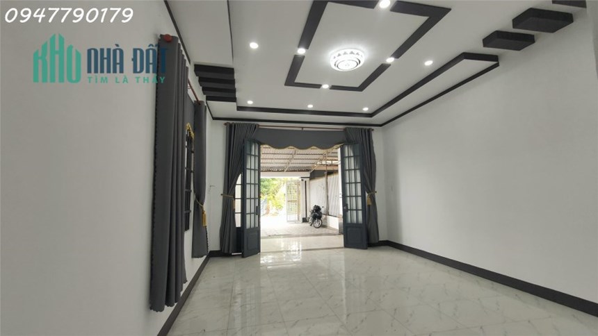 NHÀ CÁCH TRƯỜNG HỌC 50M, THUẬN TIỆN KINH DOANH