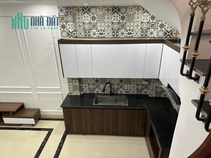 BÁN GẤP KIM NGƯU, 3 GÁC PHÓNG, 4 NGỦ ĐỦ CÔNG NĂNG, 44M x 4T, NHỈNH 3 TỶ 0901753139