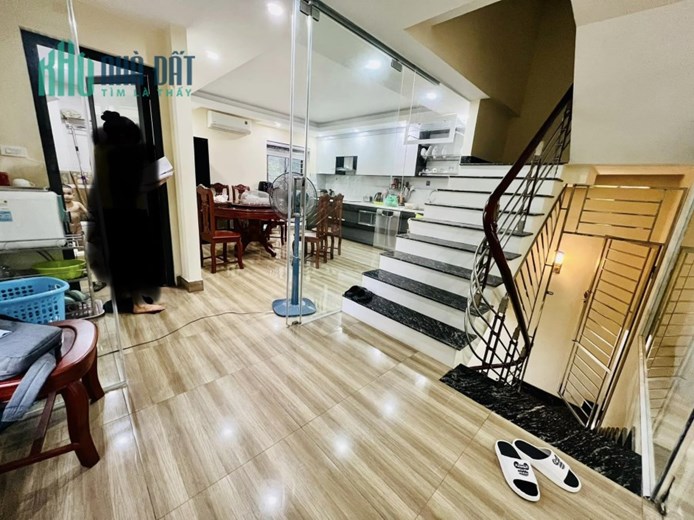 MẶT PHỐ TRUNG LIỆT, ĐỐNG ĐA, VỈA HÈ KINH DOANH, MẶT TIỀN RỘNG, THANG MÁY, 110M2 *7T*MT6.8M*38 TỶ.