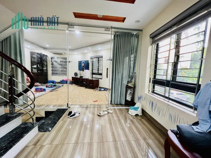 MẶT PHỐ TRUNG LIỆT, ĐỐNG ĐA, VỈA HÈ KINH DOANH, MẶT TIỀN RỘNG, THANG MÁY, 110M2 *7T*MT6.8M*38 TỶ.