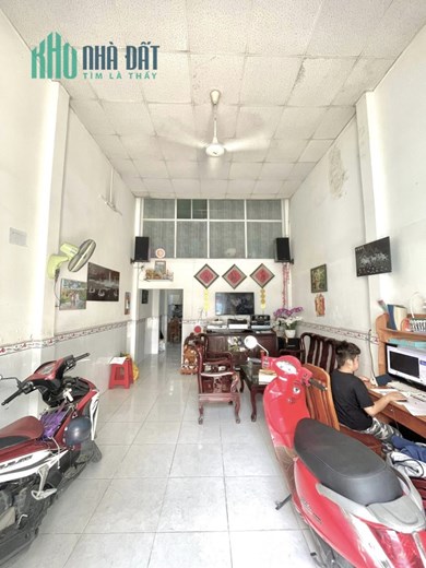Bán nhà HXH đường Lê Trọng Tấn, quận Tân Phú 62m2 chỉ 4,8 tỷ