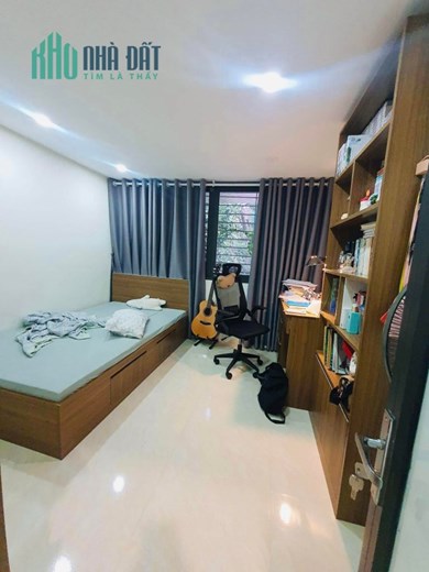 VÀO Ở LUÔN. NHÀ ĐẸP,  LÔ GÓC,  FULL NỘI THẤT, 4PN ,ĐỦ CÔNG NĂNG- CHUNG CƯ ĐỐNG ĐA 100M* MT 5M.