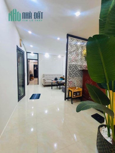 VÀO Ở LUÔN. NHÀ ĐẸP,  LÔ GÓC,  FULL NỘI THẤT, 4PN ,ĐỦ CÔNG NĂNG- CHUNG CƯ ĐỐNG ĐA 100M* MT 5M.