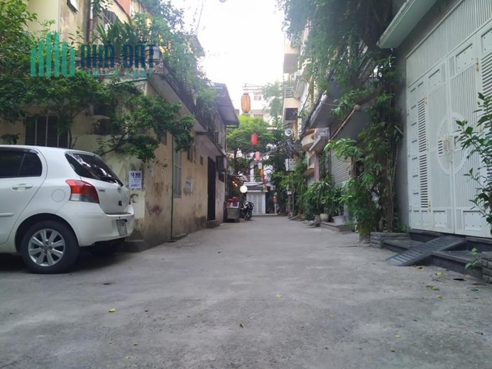 Ở SƯỚNG Nhà ven hồ, ô tô đỗ cửa, 4 ngủ vuông vắn, trung tâm Đống Đa, nhỉnh 8 tỷ