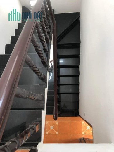 Nhà 2 lầu 27m2 Lê Quốc Hưng Quận 4 chỉ 3.5 tỷ