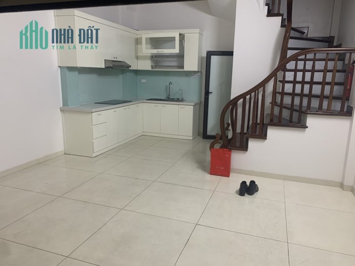 KIM MÃ NHÀ ĐẸP DÂN XÂY 31M 5T 3 NGỦ GIÁ CHỈ 4 TỶ 8