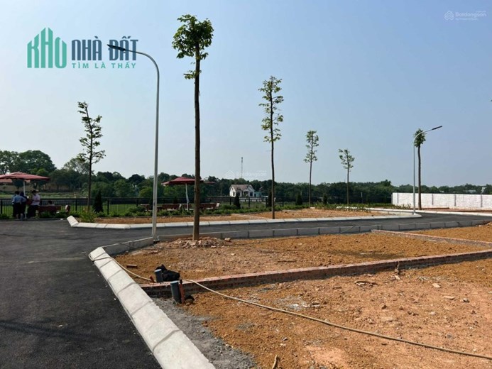 Chỉ 990tr sở hữu ngay lô đất tại trục chính xã, 61m2, mt 5.35m Cổ Đông, Sơn Tây, Hà Nội. LH