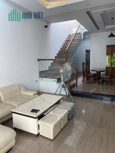 BÁN GẤP NHÀ MẠC THIÊN TÍCH KHUÊ MỸ NGŨ HÀNH SƠN 2 TẦNG 100M2 CHỈ NHỈNH 5 Tỷ.
LH MR TRUNG 0905243177