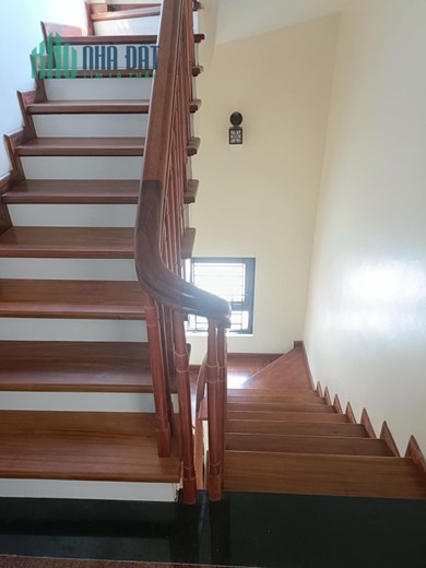 Bán căn nhà 55m2 phố Nghi Tàm, Tây Hồ Gara Ô tô Thang máy Kinh doanh siêu đỉnh 12.4 Tỷ