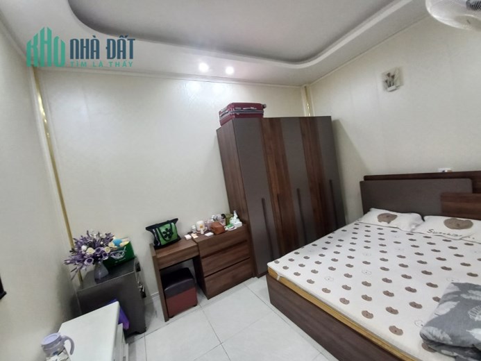 Chính chủ bán nhà phố Nguyễn Công Hoan, 46m2, 6 tầng, hàng xóm VTV, KD sầm uất
