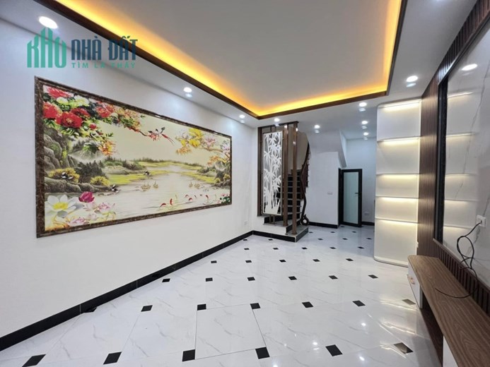 📣NHÀ KHƯƠNG TRUNG, NHÀ MỚI ĐẸP, NGÕ RỘNG Ô TÔ ĐỖ CỔNG,DIỆN TÍCH 30m2,5 TẦNG, GIÁ 2,9 TỶ.