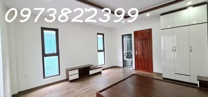 Vài bước ra Hồ Ba Mẫu, lô góc, đẹp ở ngay, DT 38x5T, MT 5m, chỉ 4.85 tỷ