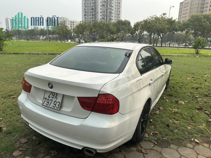 Chính chủ cần bán xe BMW 320i 2009 - Xe gia đình