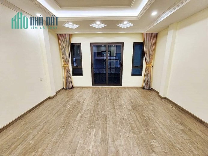 Bán Nhà Quận Thanh Xuân. Thang máy. oto vào nhà. 48m x6 tầng, mt 4,1m giá 8,x tỷ