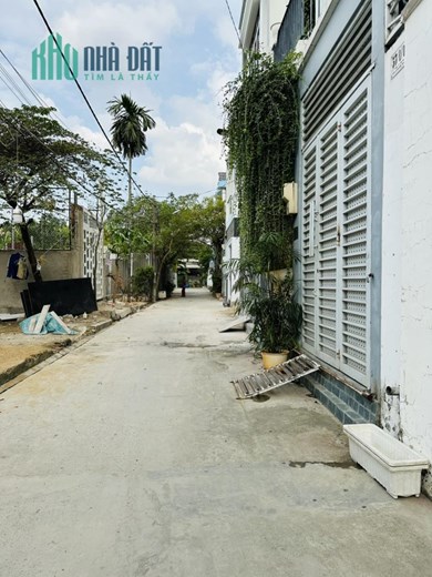 Chuyển nhượng gấp nhà trệt lửng 57m - ô tô - Đường số 9 hiệp Bình Phước