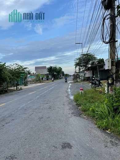 Bán đất MT QL57B, Long Hòa, Bình Đại: 7,25 x 132= 948m, giá 2,6 tỷ