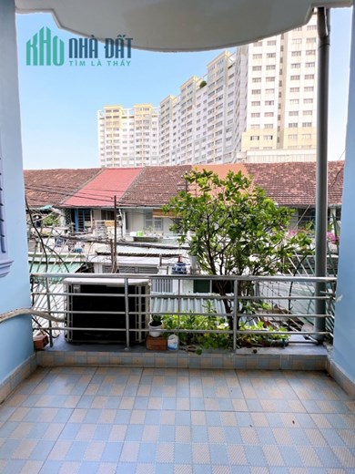 Bán Nhà Mặt Tiền - ngay Chợ Phạm Văn Hai - 52m2- Kinh Doanh 100tr.tháng
