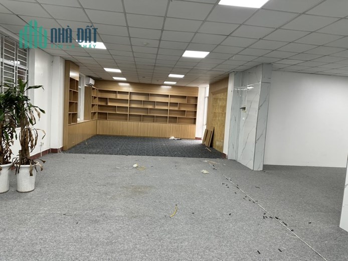 Cho thuê văn phòng công nghệ thông tin, đào tạo đường Láng, Đống Đa, 280m2 giá 55 triệu/ tháng