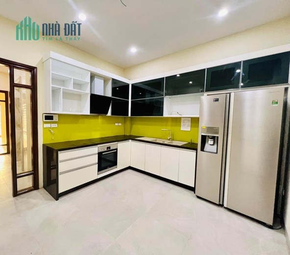 BÁN NHÀ MẶP PHỐ YÊN HOA, VIEW HỒ TÂY, LÔ GÓC, DT 50M, 6 TẦNG, THANG MÁY, GIÁ 22.5 TỶ