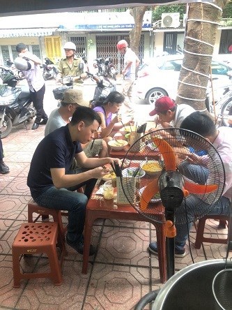 Do chuyển đổi mô hình kinh doanh nên cần sang nhượng của hàng Tại địa chỉ: 113 B2A Thành Công, Ba
