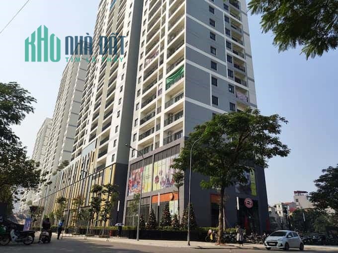 Chào thuê 600m sàn vp sẵn đồ tòa nhà Kosmo Tây Hồ giá hợp lý, sẵn bàn giao