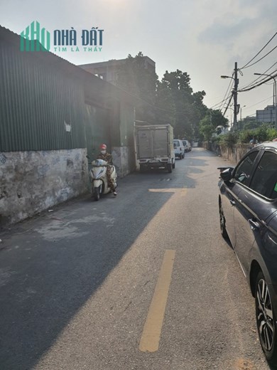 Nhà mặt phố 33m2, nhà cấp 4, Nguyễn Khoái - Hoàng Mai, giá 3.2 tỷ