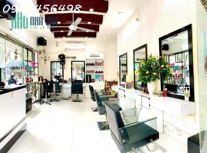 Bán Nhà Mặt Phố Cầu Giấy, 55m2, 5 Tầng, Lô Góc, Chỉ 20 Tỷ, Vỉa Hè Rộng