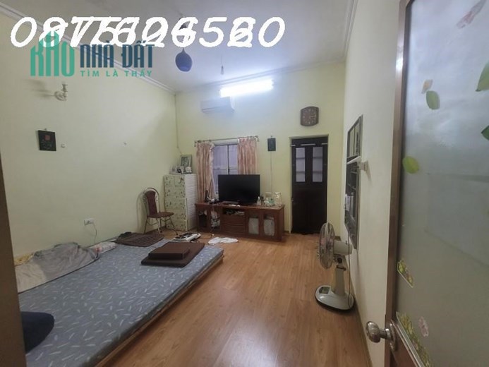 Bán nhà Quan Nhân, Nhân Chính, 40m2, 4 tầng, phân lô 5m ra ô tô tránh nhà đẹp ở ngay chỉ 5 tỷ, lh