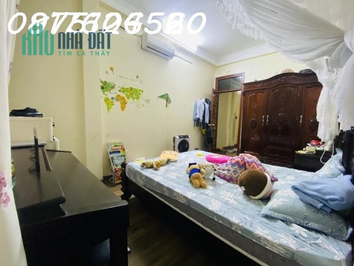 Bán nhà Thịnh Quang 42m 4 tầng mặt tiền 4.5m ngõ thông gần phố Lô góc 3 mặt thoáng chỉ 4 tỷ lh