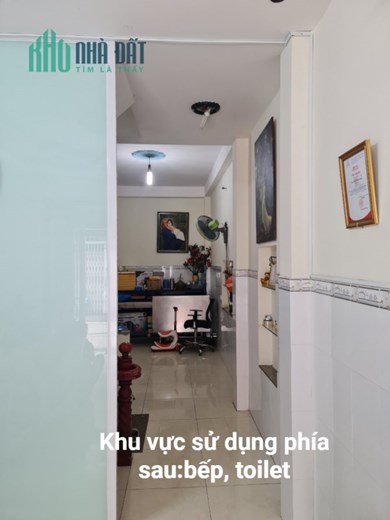 Cho thuê văn phòng tầng trệt, nhà mặt tiền đường xe tải 20/38 Cô Bắc, Phường 1, Phú Nhuận,TPHCM.
