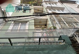Cần bán gấp, nhà 3 lầu,Đường Nguyễn Đình Chiểu, Phường 4, Quận Phú Nhuận, TP.HCM