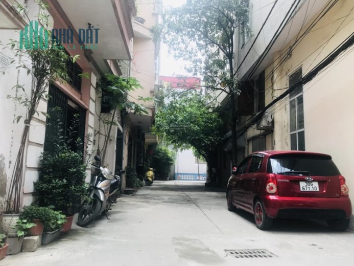 Chính chủ bán nhà phố Định Công 106M x 5.2MT, phân lô, ô tô tránh, vào nhà. 10.5 tỷ.