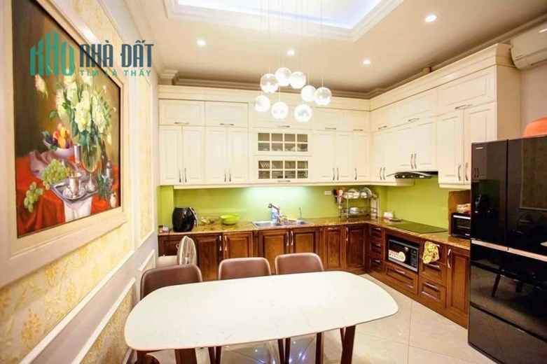 Bán nhà đẹp Đỗ Đức Dục, 40m2, 5 tầng, Gara ô tô, nội thất Ý, 4 tỷ 4