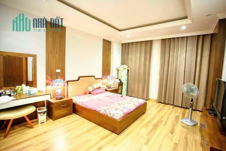 Bán nhà đẹp Đỗ Đức Dục, 40m2, 5 tầng, Gara ô tô, nội thất Ý, 4 tỷ 4