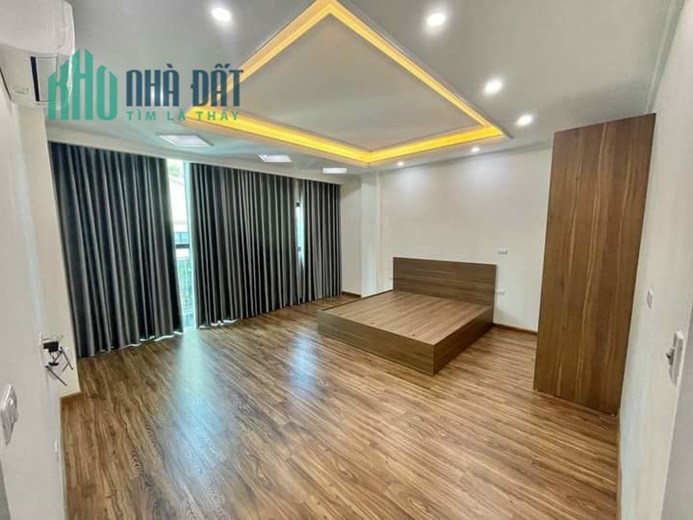 Siêu hot! Bán nhà Đỗ Đức Dục, 43m2, ô tô, lô góc, nội thất đỉnh, 4 tỷ 7