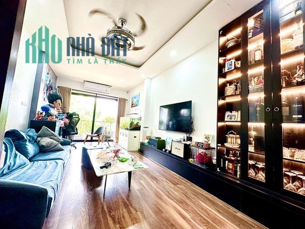 BÁN NHÀ QUỐC TỬ GIÁM, ĐỐNG ĐA, 2 THOÁNG, Ô TÔ, 62M2 4 TẦNG, GIÁ 6.5 TỶ