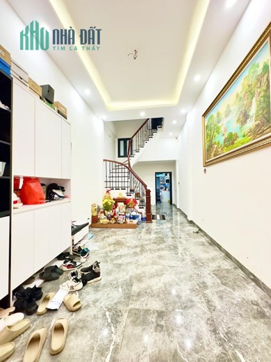 BÁN NHÀ QUỐC TỬ GIÁM, ĐỐNG ĐA, 2 THOÁNG, Ô TÔ, 62M2 4 TẦNG, GIÁ 6.5 TỶ